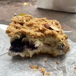 Blueberry coffee cake