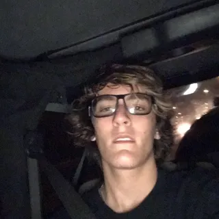 Bo M.
