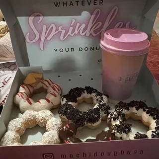 Pistachio Latte Smoothie. *Allergens Milk, Tree nut