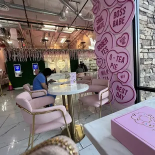 This place is so unicorn! I like