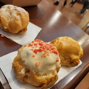 Beard papas: original with vanilla, strawberry shortcake with vanilla, original with horchata