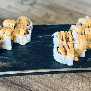 2 roll sushi lunch special