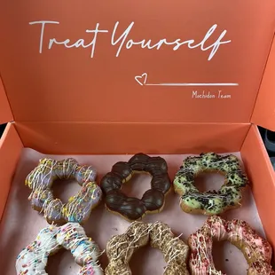 Ube pebbles, double chocolate, matcha oreo, birthday confetti, tiramisu, strawberry cheesecake