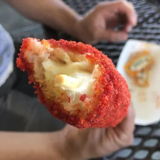 HOT CHEETOS MOZZARELLA