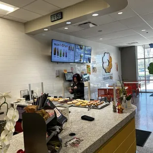 sushi and sashimi, interior
