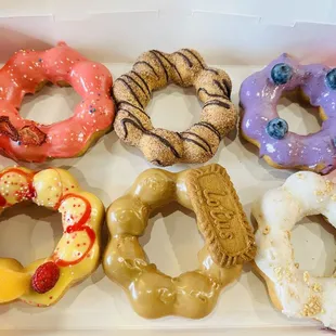 donuts, dough desserts, food