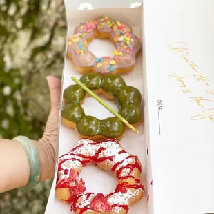 Ig: @eat_with_jeleneeee | Funnel Cake, Matcha, and Taro Pebble