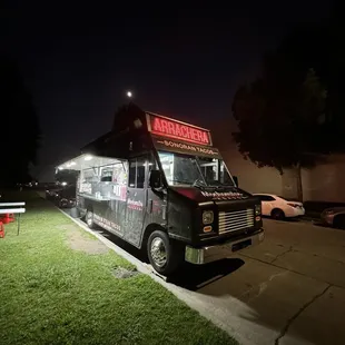 Lonchera (Taco Truck)