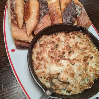 Hot Crab & Artichoke Dip