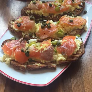 Smoked Salmon Farm Bread*
