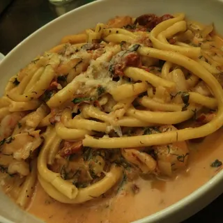 Shrimp & Sun-Dried Tomato Linguine