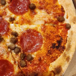 No cheese on the edge! Where is the cheese!