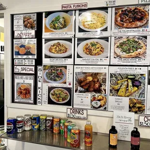 Menu (instagram: jax.vegan.eats)