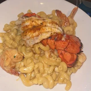 Power Tower Lobster Mac & Cheese