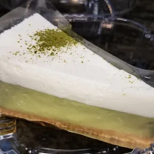 Snow Beauty cheesecake, aka Japanese style no bake cheesecake with green tea (Matcha)