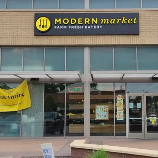 Front entrance to restaurant.