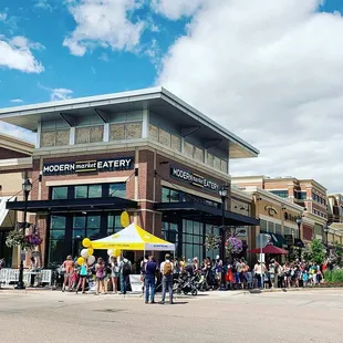 Modern Market Eatery SouthGlenn's Grand Opening Block Party!