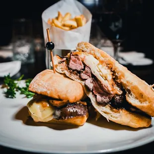 Steak Sandwich, Fries