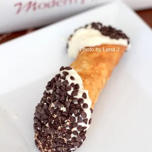 Cannoli with Ricotta Filling and Chocolate Chips ($5.50) - good! Shell isn&apos;t too crunchy. Very rich though.