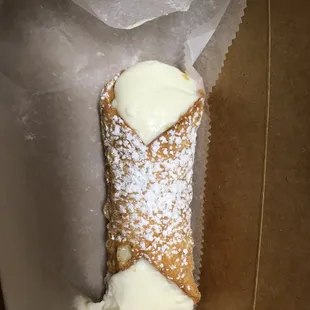 Traditional Cannoli