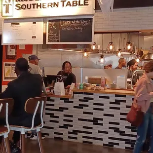 sushi and sashimi, interior