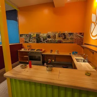 Play kitchen