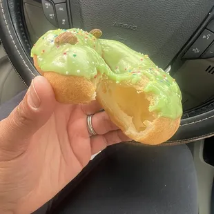 pistachio donut