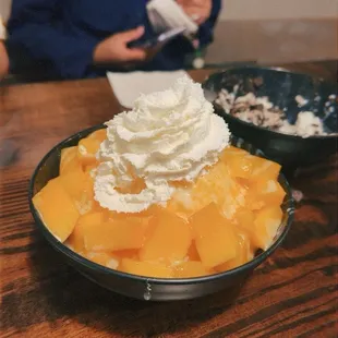Mango Bingsu