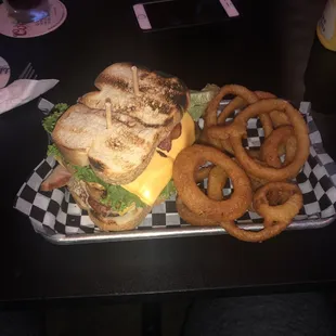 Club Sandwich with Onion Rings
