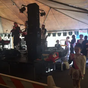 Father Son and friends performing while McGovern Ceili dancers gets ready to perform at Harrigans 2016 St Patrick&apos;s day party.
