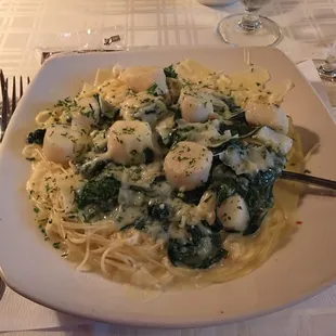 Scallops with sambuca spinach!