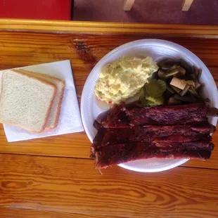 The best ribs I have EVER TASTED, green beans, potato salad and some very nice bread.