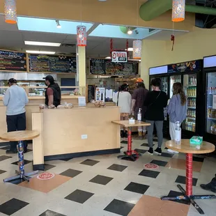 Line to order, socially distanced