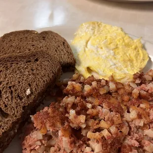 Corned beef hash, scrambled egg, rye toast