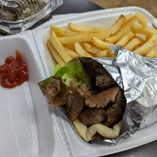 Gyro sandwich