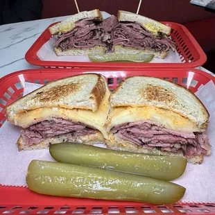 SMALL PASTRAMI SANDWICH RUEBEN (Top seller)
