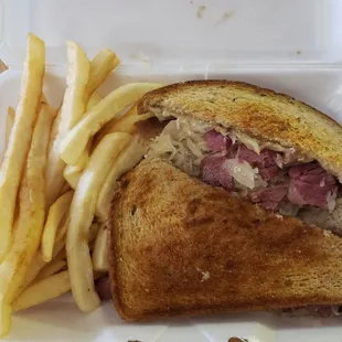 #reuben #yum #ReviewsByRL