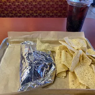 Quesadilla with chips