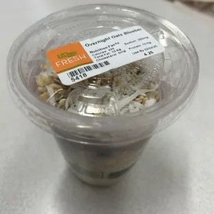 Overnight oats blueberry