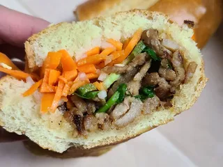 Creighton's Bakery & Cafe