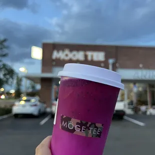 Dragonfruit Yakult tea