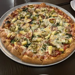 XL Pepperoni, Pineapple, Jalapeño, &amp; Spinach Pizza