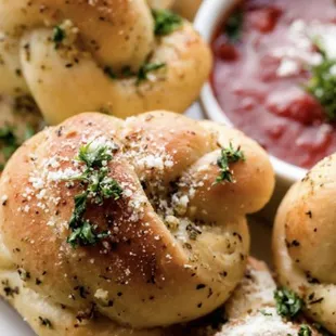 Mogios garlic  bread knots