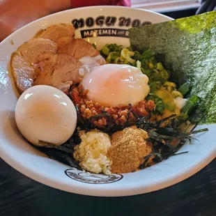 Deluxe Bowl