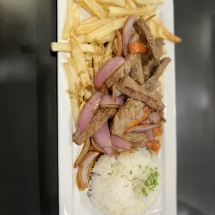 Lomo Saltado