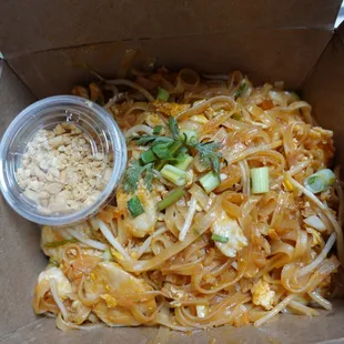 Pad Thai looks "normal" but unfortunately deceived our taste buds... odd flavor and rubbery over-tender chicken