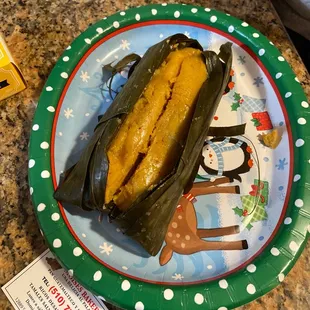Salvadorean chicken tamale