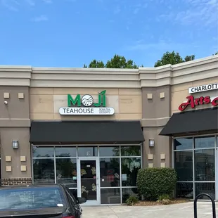 In the old Ding Tea location