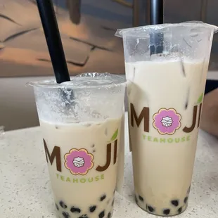 2 roasted oolong milk teas with boba