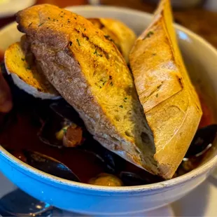 Mejillones Al Sofrito (mussels)